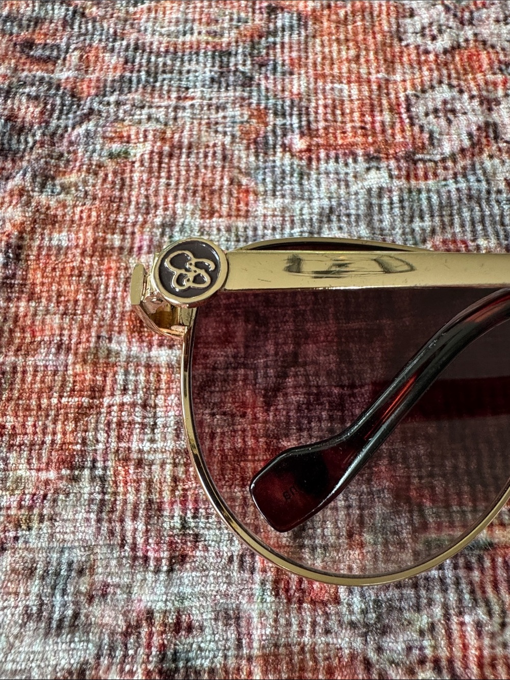 Jessica Simpson Goldtone Aviators Sunglasses or Sunnies with Brown Tinted Lenses - Picture 4 of 7
